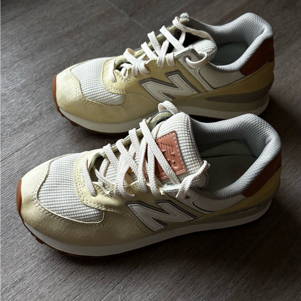 New Balance Cream and Tan Sneakers